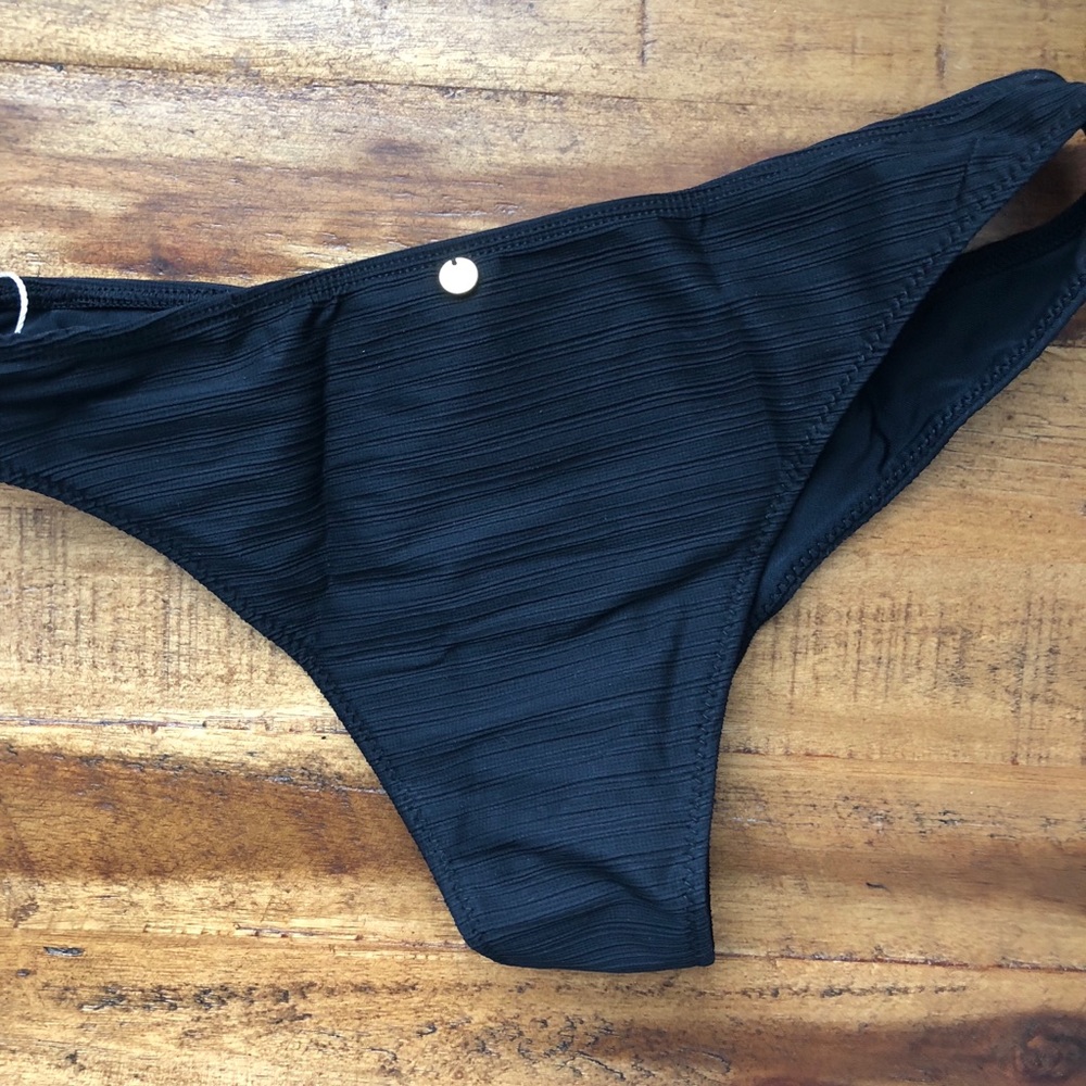 FOR LOVE & LEMONS • La Playa Black Bikini Bottom - Picture 6 of 8